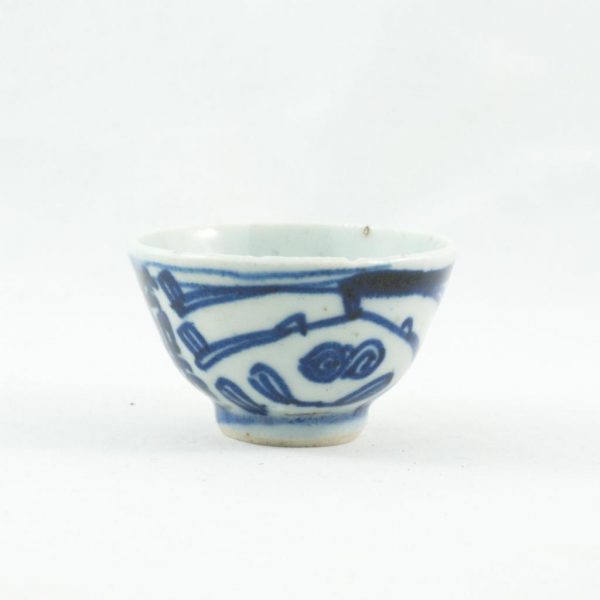 Antique Tea Cup in Blue and White Porcelain "Dupla Felicidade"