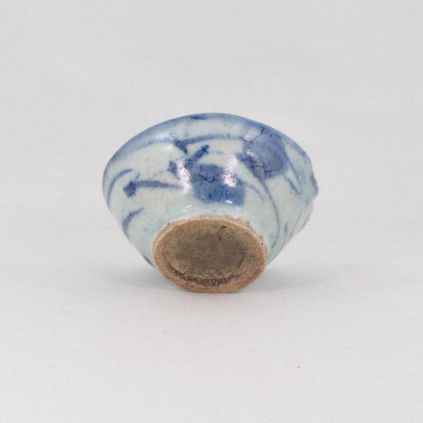 Antique Blue and White Porcelain Herb Pattern Tea Cup