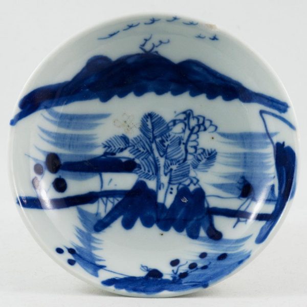 Antique Chinese Saucer in Blue and White Porcelain "Landscape"