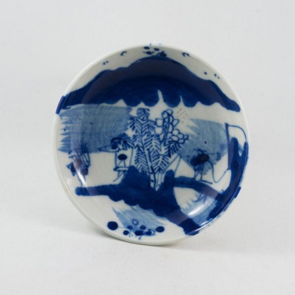 Antique Chinese Saucer in Blue and White Porcelain "Landscape"