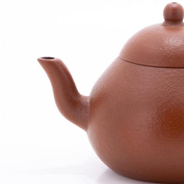 Yixing Zhuni Lipi Pear Shape Chinese Teapot 1980s