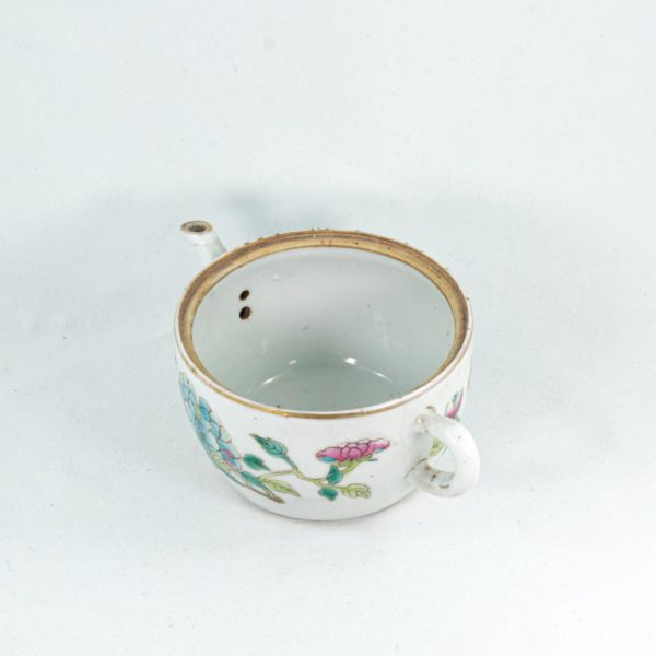 Chinese Antique Hand-Painted Famille-Rose Porcelain Teapot with Floral Design