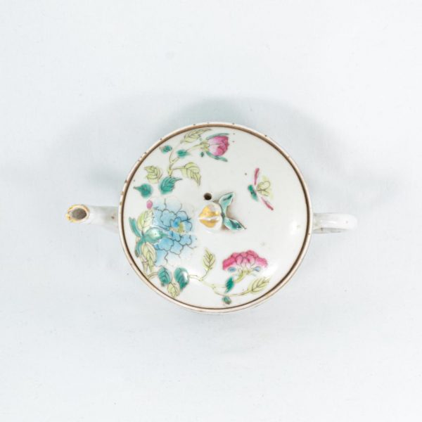 Chinese Antique Hand-Painted Famille-Rose Porcelain Teapot with Floral Design