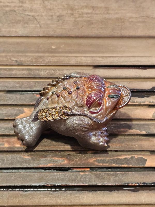 Color Changing Tea Pet (Alochroic) -- Three-Legged Coin Frog